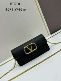 Picture of Valentino Handbags _SKUfw166008857fw